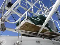 Tàu kéo lưới để bán