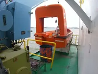 Tàu đổ bộ, chở hàng để bán