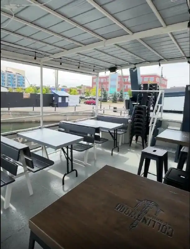 Thuyền cứu sinh để bán