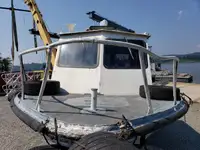 Tàu khảo sát rao bán