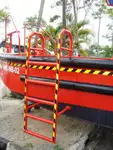 Tàu làm việc để bán