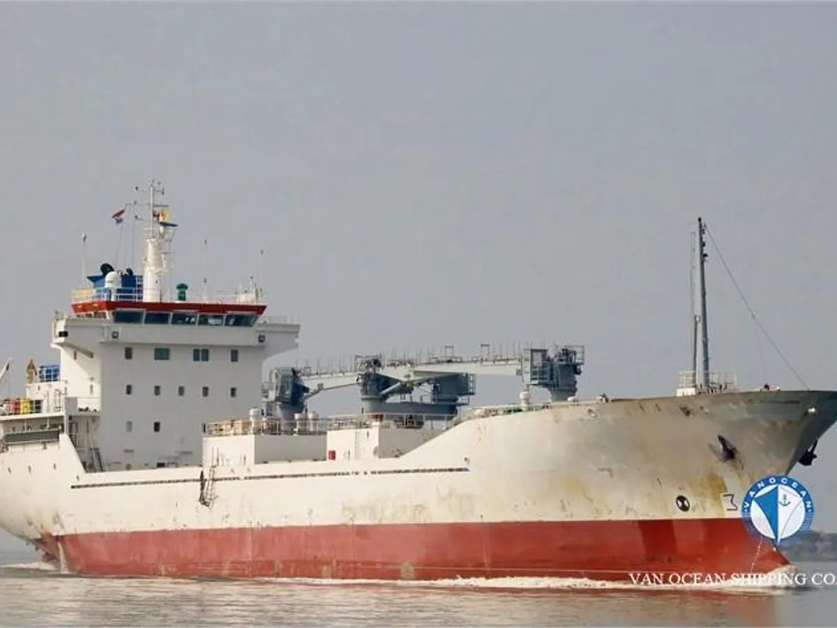 Tàu lạnh để bán