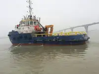 Tàu kéo để bán