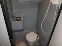 Tàu làm việc để bán
