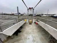Tàu hỗ trợ lặn để bán