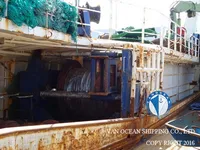 Tàu kéo lưới để bán