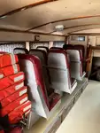 Tàu chở thủy thủ đoàn để bán