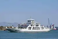 Tàu phà rao bán