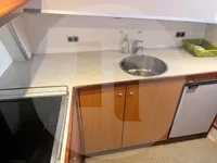 Tàu khảo sát để bán