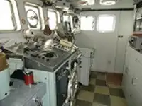 Tàu câu dài để bán