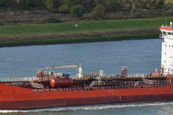 Oil/Chemical tanker for sale