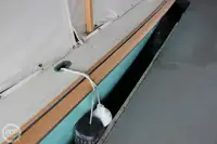 Tàu chế biến cá để bán