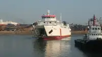 Tàu phà rao bán