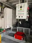 Tàu làm việc để bán