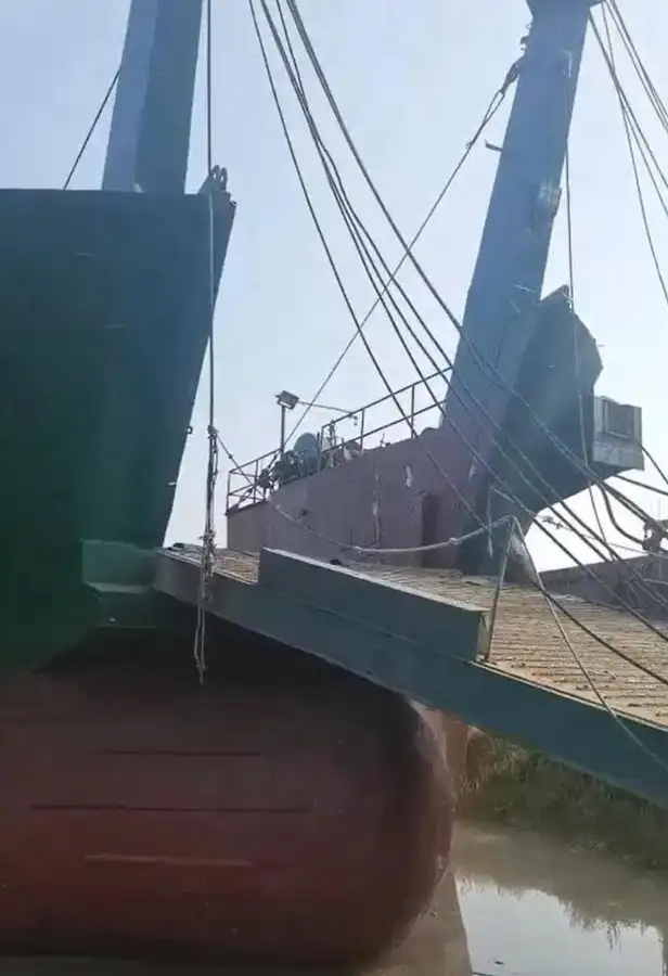 Sà lan để bán