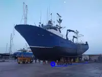 Tàu câu cá ngừ dài để bán