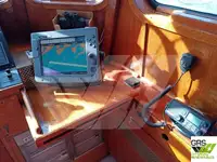 Tàu làm việc để bán