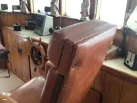 Tàu kéo lưới để bán
