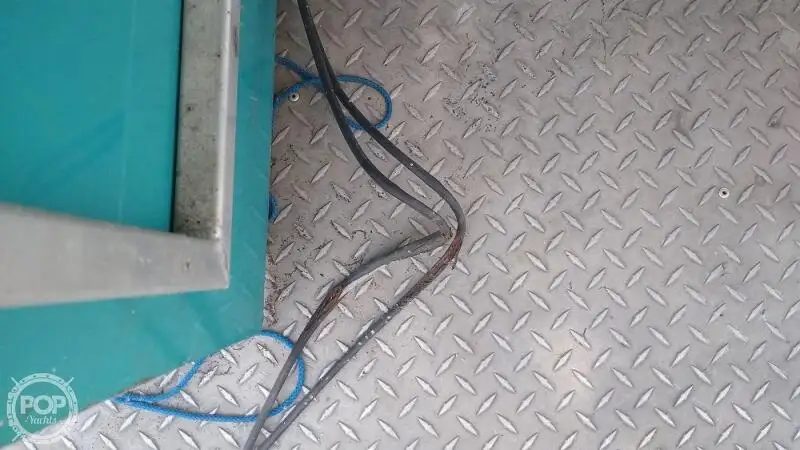 Tàu container để bán