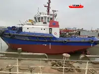 Tàu kéo để bán