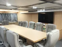 Tàu hai thân để bán