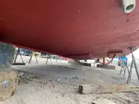 Tàu kéo để bán