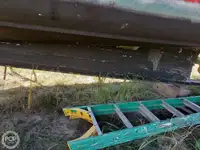 Tàu chế biến cá để bán