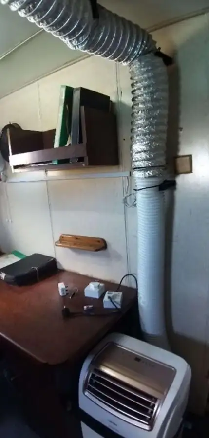 Tàu kéo để bán