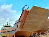 Tàu đổ bộ, chở hàng để bán