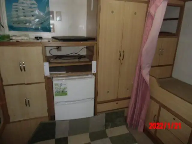 Tàu kéo lưới để bán
