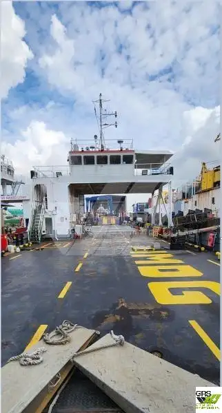 Tàu đổ bộ, chở hàng để bán