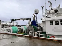 Tàu phà để bán