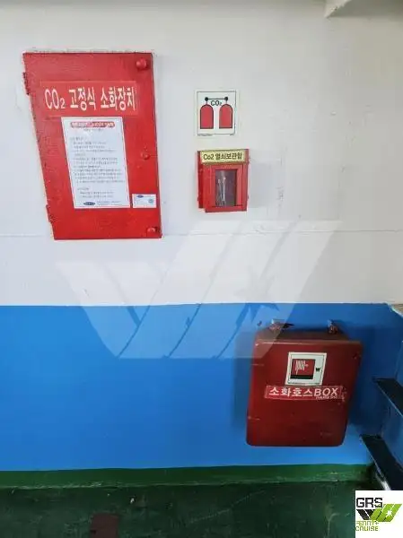 Tàu đổ bộ, chở hàng để bán