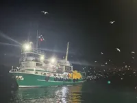 Tàu lưới vây để bán