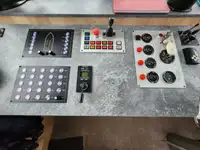Tàu làm việc để bán