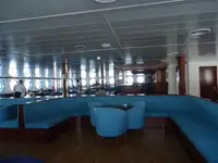 Tàu phà để bán