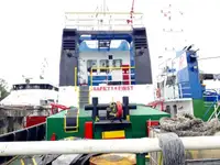 Tàu kéo để bán