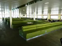 Tàu phà rao bán