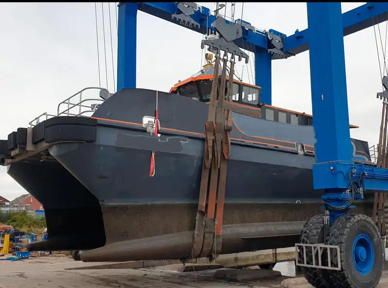 Tàu dịch vụ trang trại điện gió để bán