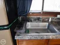 Tàu kéo lưới để bán