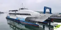 Tàu du lịch để bán