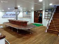 Tàu hỗ trợ lặn để bán