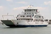 Tàu phà rao bán