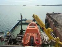 Tàu kéo để bán