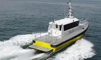Tàu kéo để bán