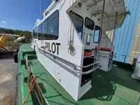 Tàu dẫn đường để bán