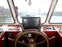 Tàu phà để bán