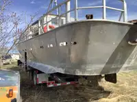 Tàu làm việc để bán