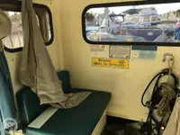 Tàu kéo lưới để bán