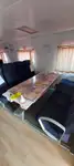 Tàu chở thủy thủ đoàn để bán